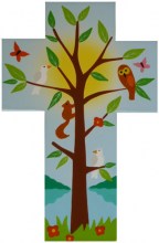 croix imagée et enfantine représentant un arbre de la Création