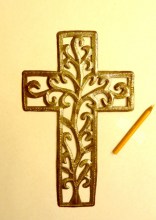 croix feuillage en métal 34 cm, artisanat haïtien