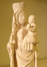 statue de la Vierge Notre Dame de Paris